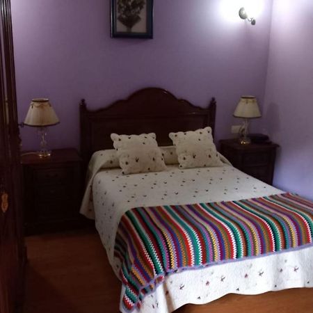 Casa Rural La Fuente Tejedo del Sil Exteriör bild