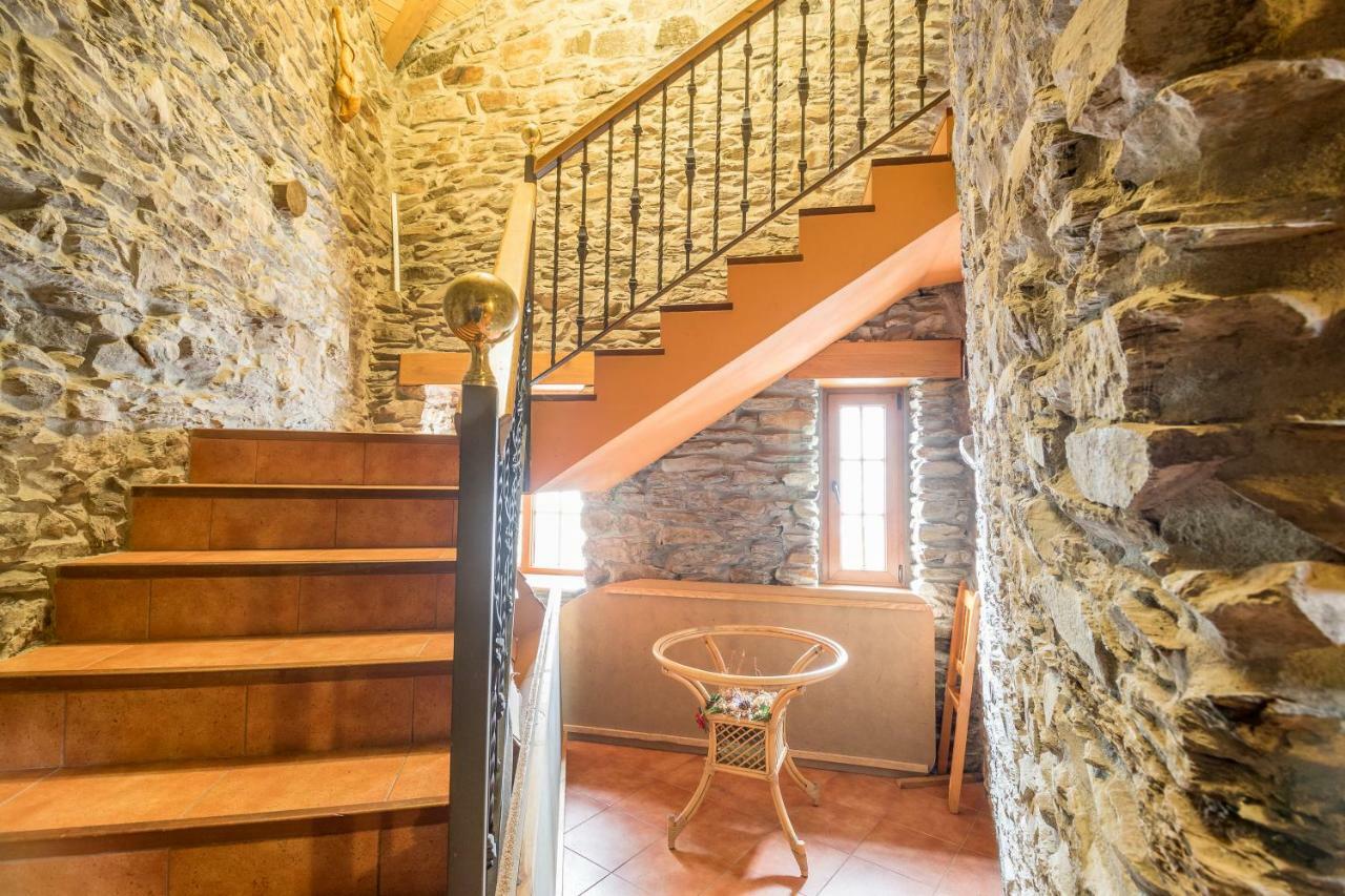 Casa Rural La Fuente Tejedo del Sil Exteriör bild