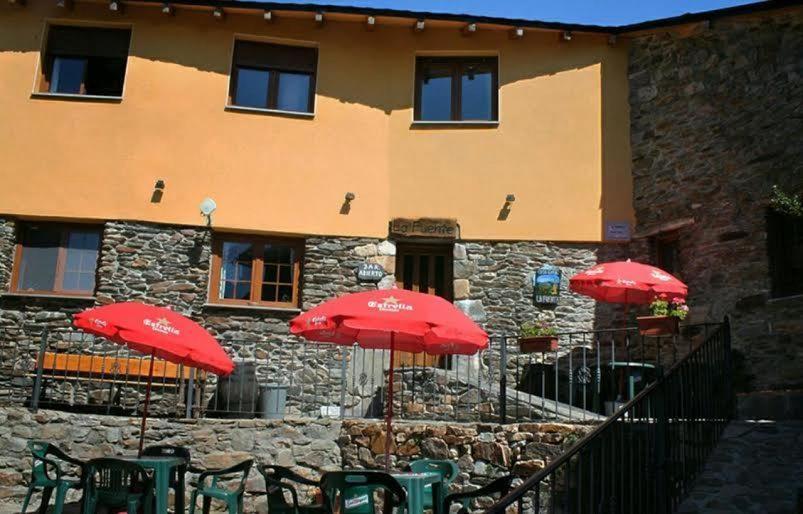 Casa Rural La Fuente Tejedo del Sil Exteriör bild